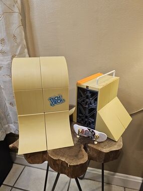 Tech Deck Yellow Mini Skate Park Playset with Fingerboard